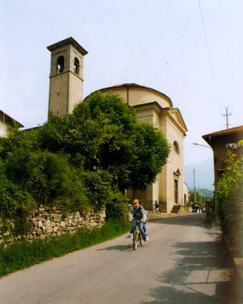 La cappella e il Santuario della "Madonnina"